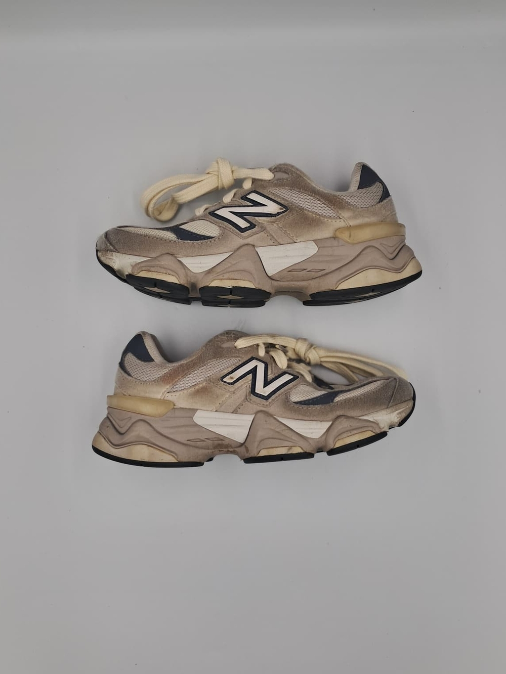 New Balance Kids Beige and Navy Chunky Sneakers